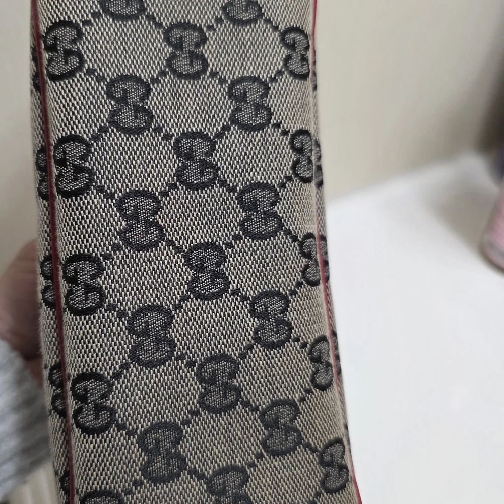 Authentic Gucci Beige and Red Women's Bag From Japan Looks Brandnew - Picture 6 of 13